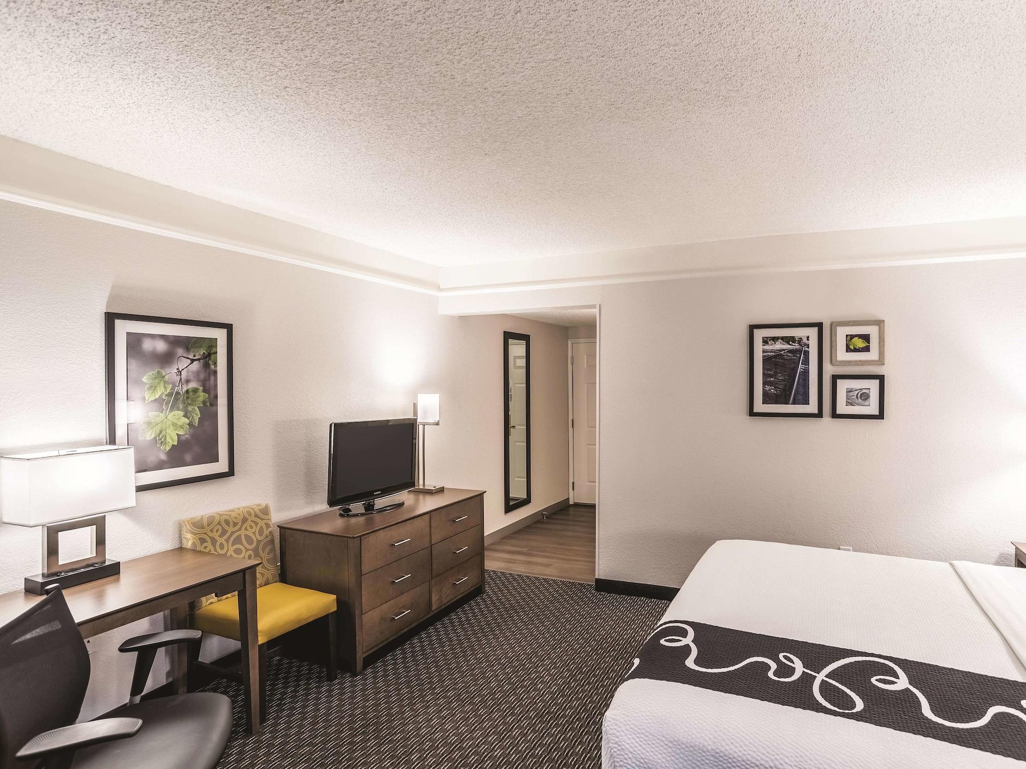 La Quinta By Wyndham Flagstaff Hotel Exterior photo