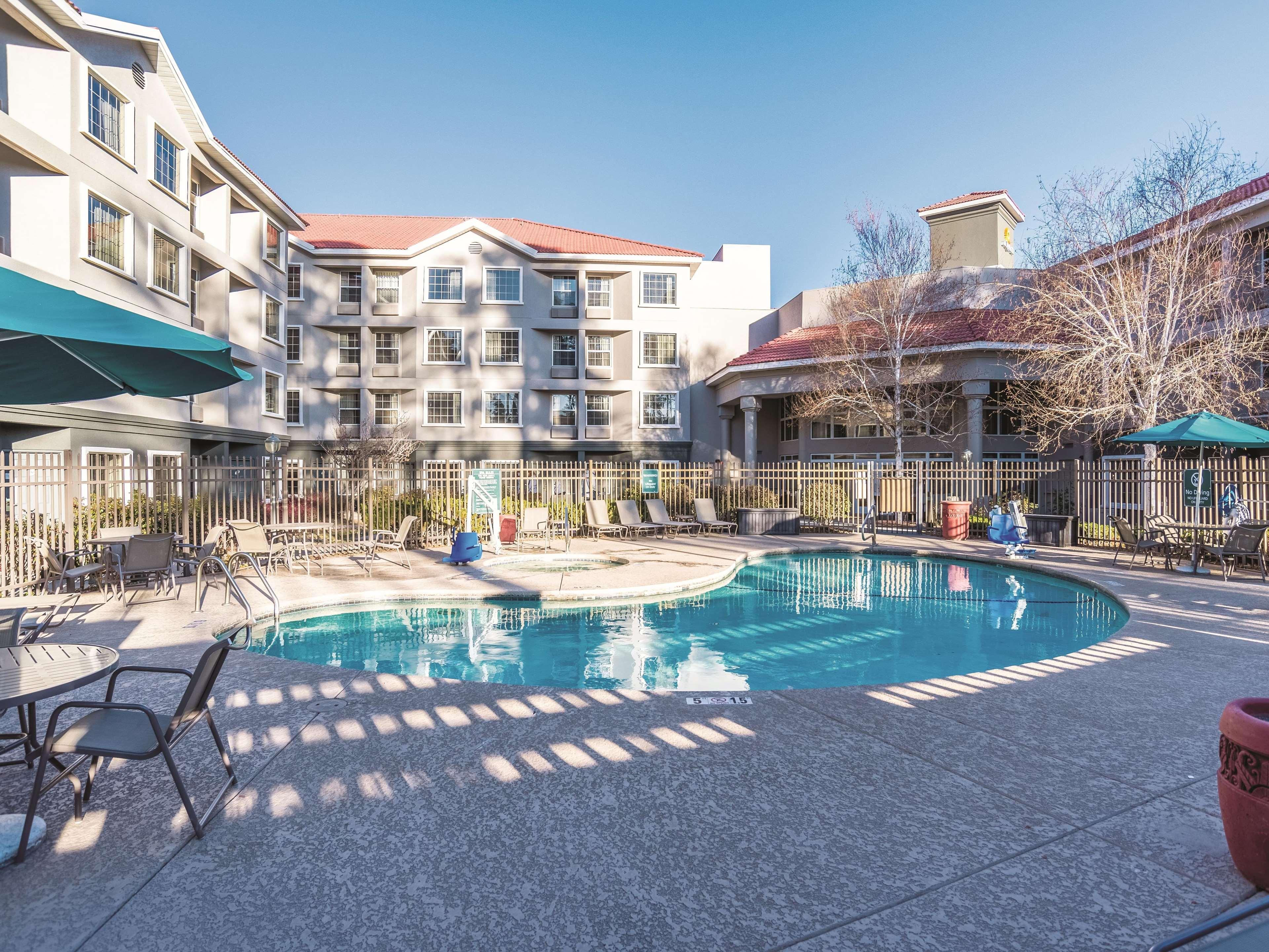 La Quinta By Wyndham Flagstaff Hotel Exterior photo